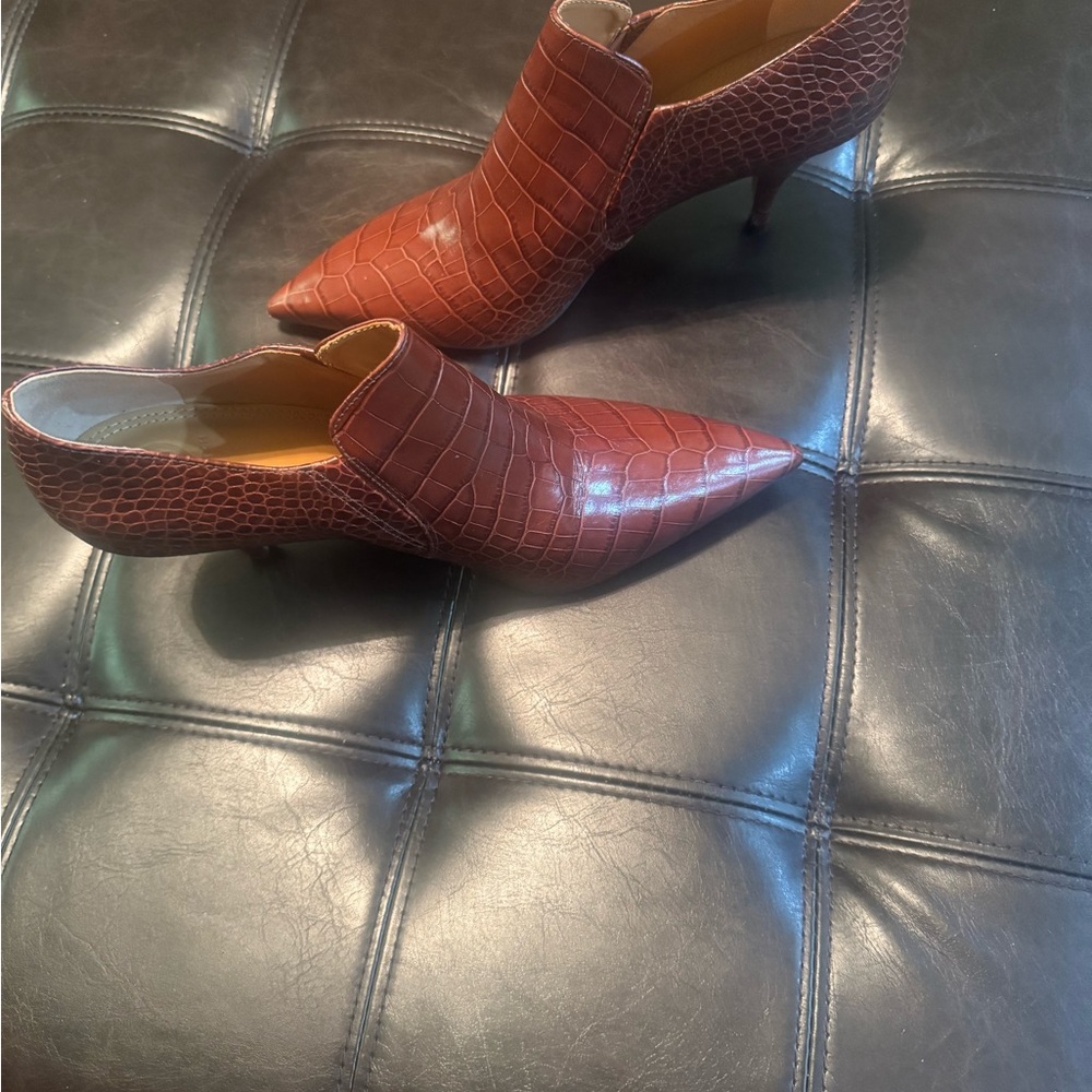 Tory Burch Brown Crocodile Pattern Heeled Shoes size 10